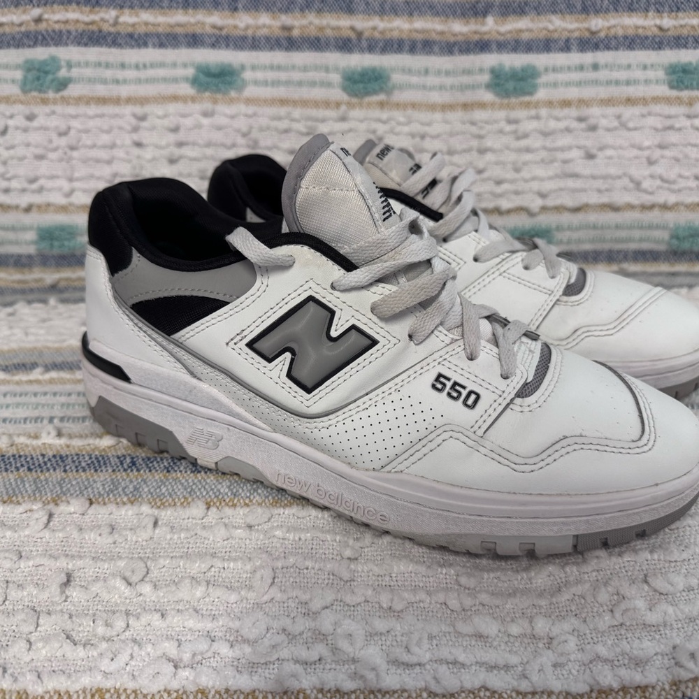 New Balance 550 Men’s White & Gray Leather Sneakers